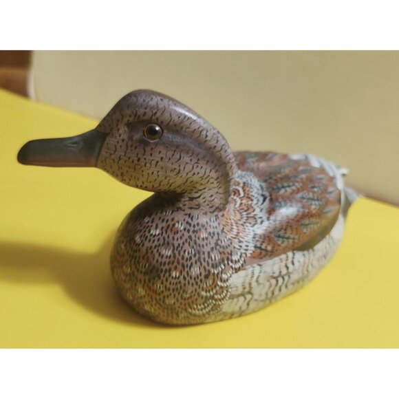 Pacific Rim Carvers Wooden Hand Carved & Painted Decrative  Duck 8 " x 3 1/4" - Picture 3 of 8